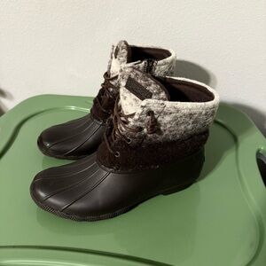 Sperry Top Sider Wool Rubber Duck Boots Womens 10 Brown Waterproof Lace Up Logo